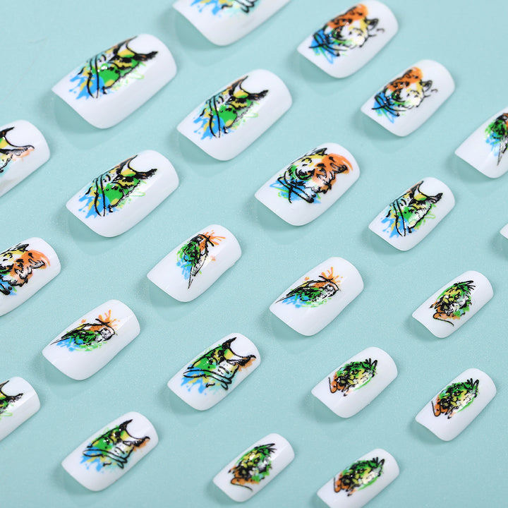 Artistic Animal Motif Press-On Nail Set Stornfield