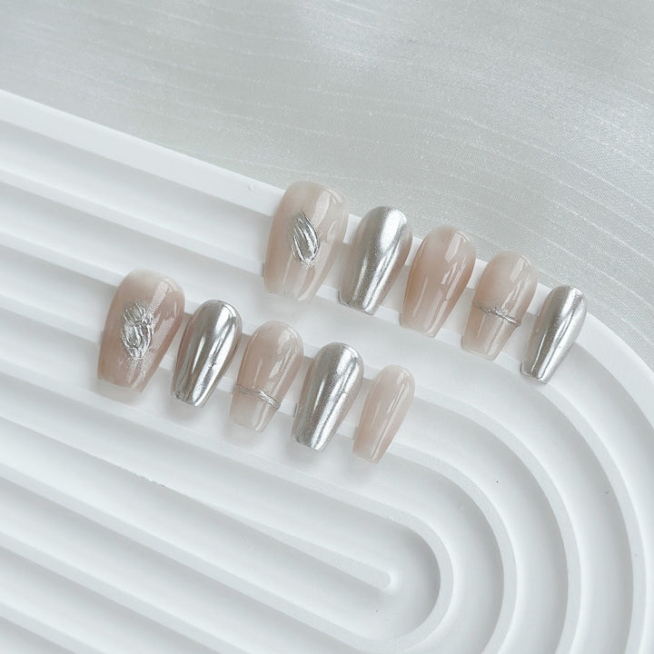 Premium Press-On Nail Art with Metallic and Glossy Finish