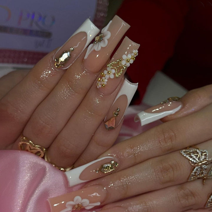 Elegant Decorative Press-On Nail Art Kit Stornfield