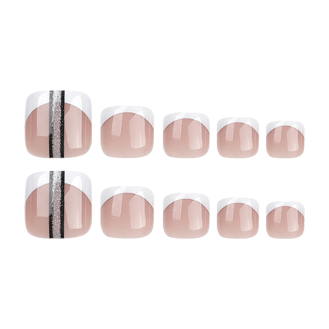 Artful toenail design with glamour accents Stornfield