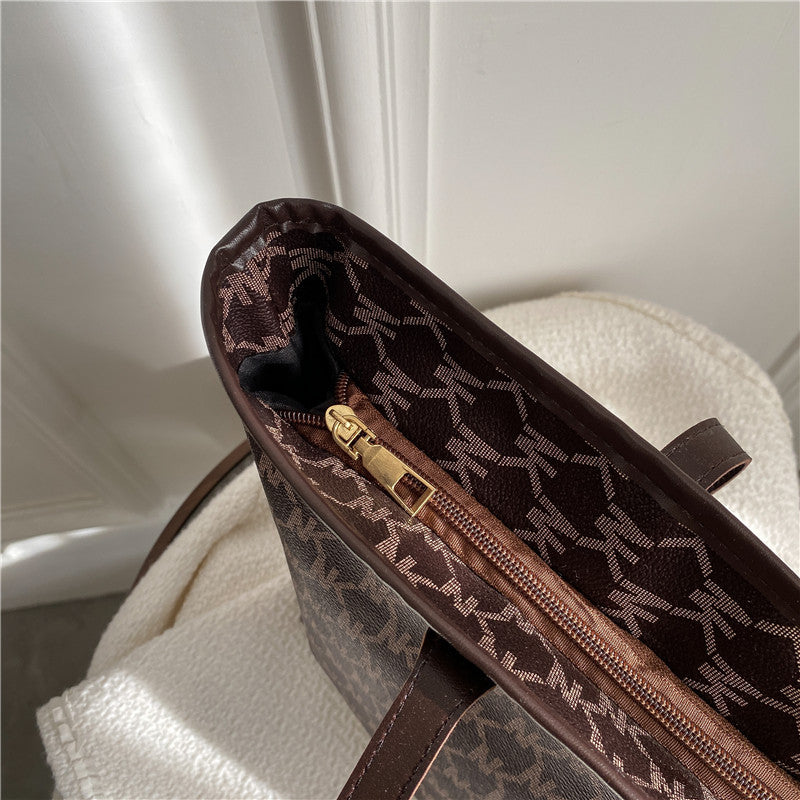 Fashionable Structured Tote Bag
