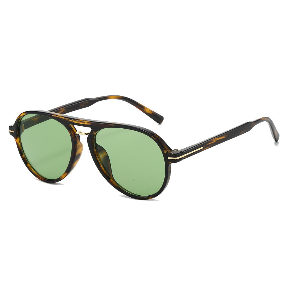 Fashion-Forward Shield Sunglasses Stornfield