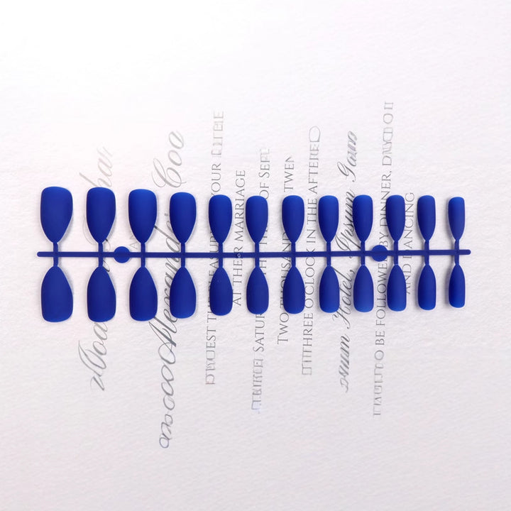 Stiletto Press-On Nail Set Stornfield