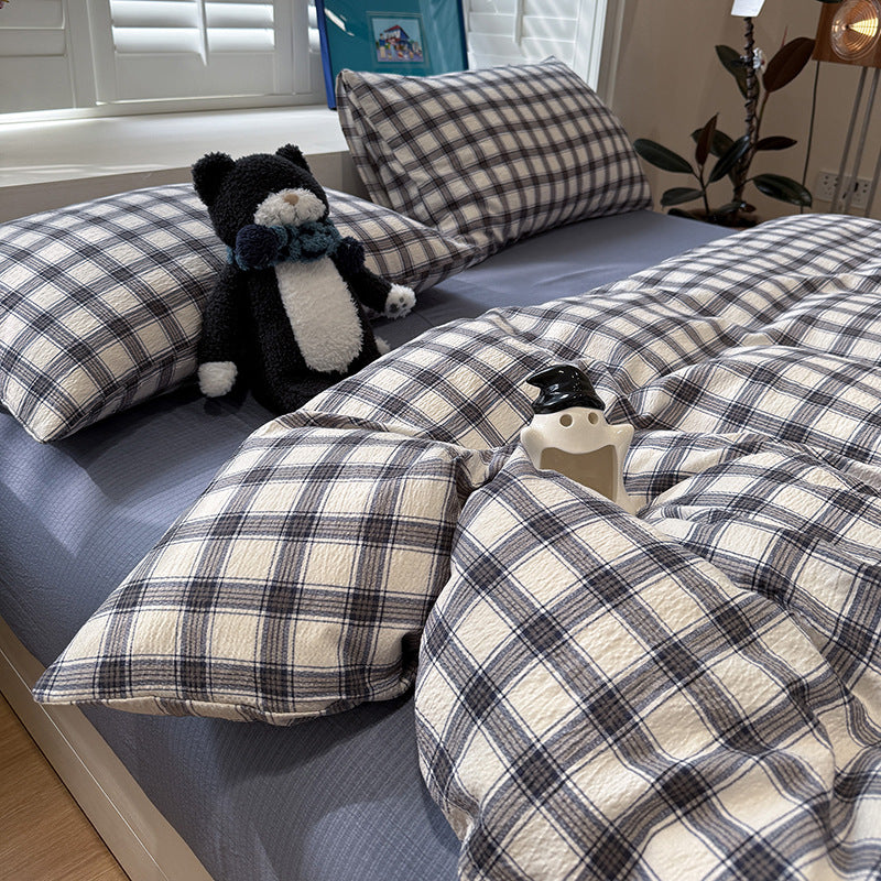 Cozy Plaid Bedding Set