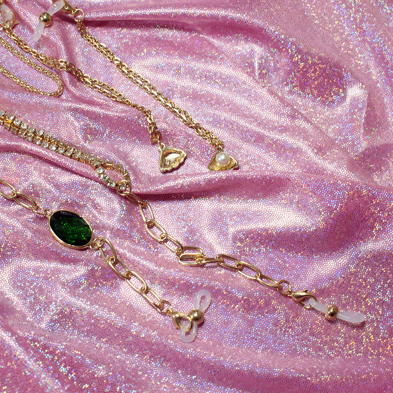 Elegant necklace with green stone and golden accents Stornfield