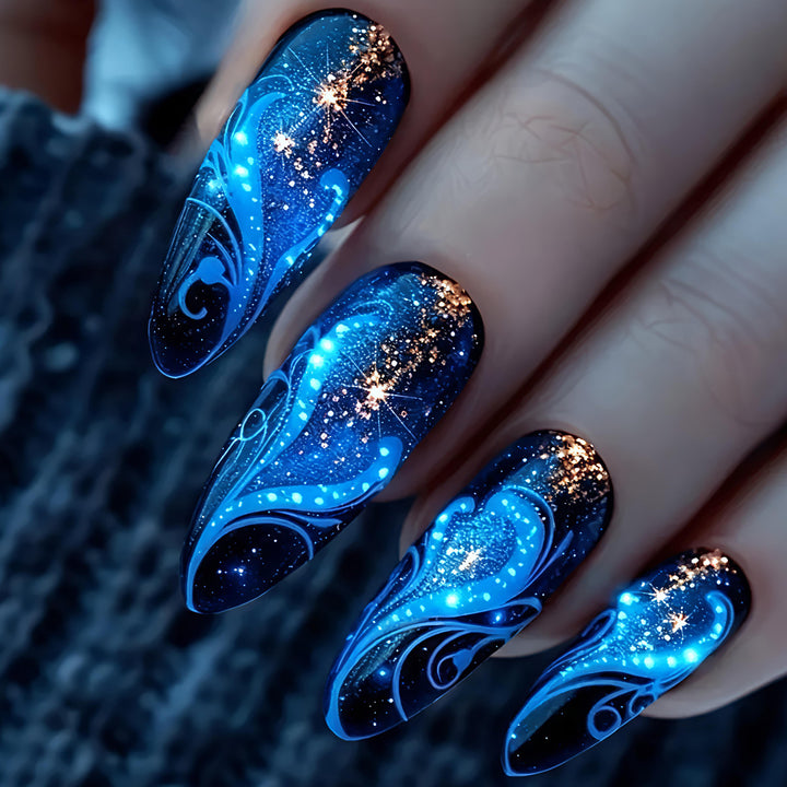 Glittering Nail Art Stornfield