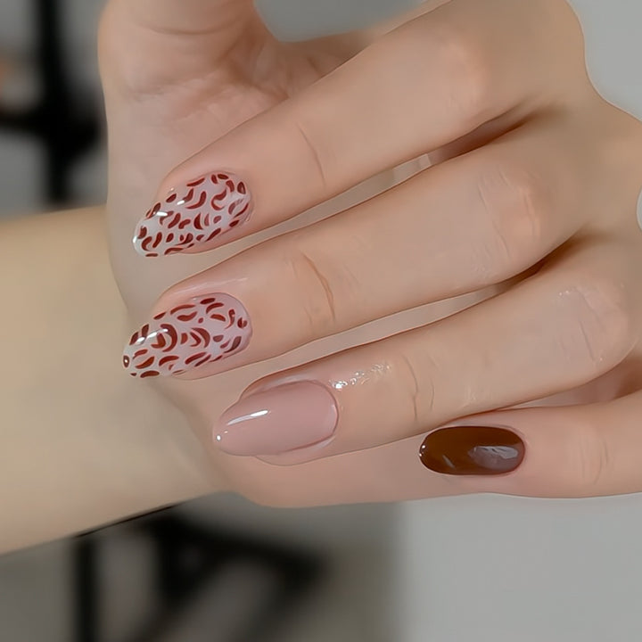 Artistic Press-On Nail Set Stornfield