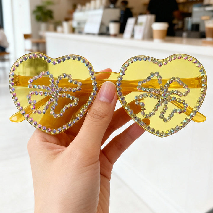 Glamorous Heart-Shaped Rhinestone Sunglasses Stornfield