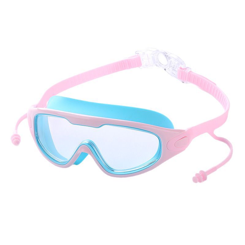 Swim mask with large field of vision and comfortable silicone padding Stornfield