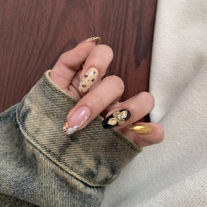 Artificial nails with flower design Stornfield