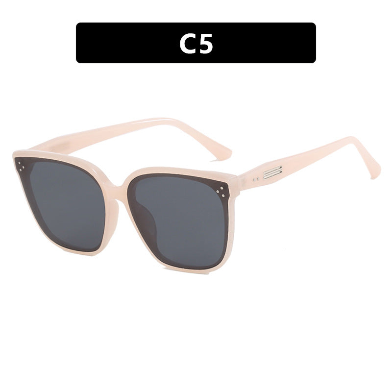 Women's modern oversized sunglasses with elegant, wide frame Stornfield