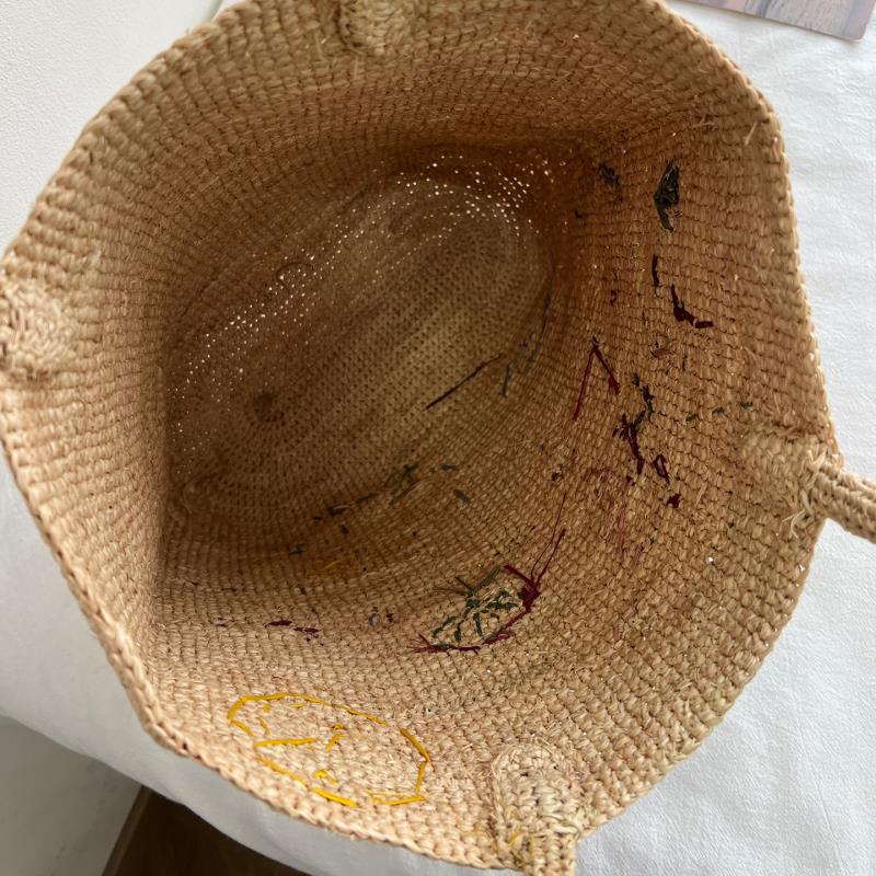 Handmade straw bag with floral embroidery design Stornfield