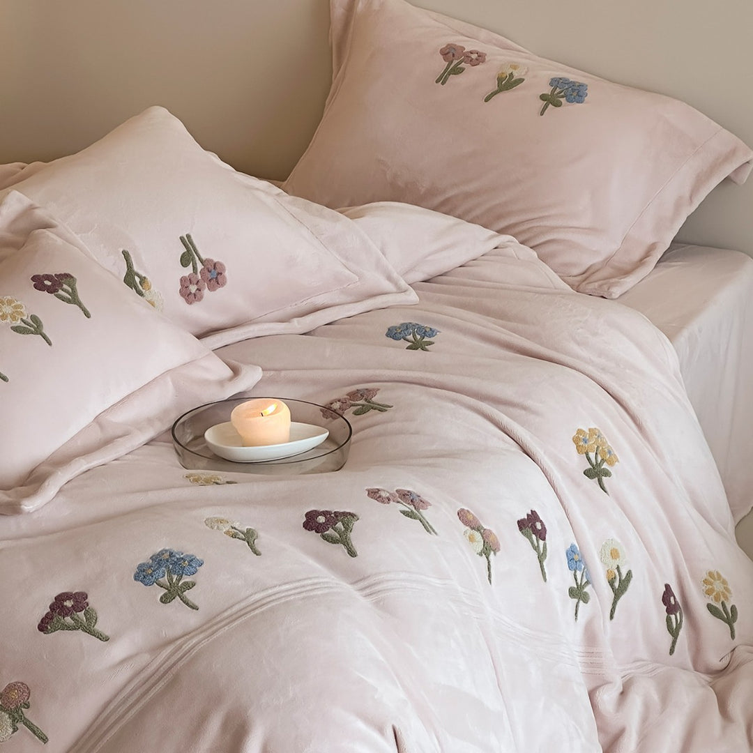 Embroidered Botanical Duvet Cover Set with Piped Edge and Pillow Shams