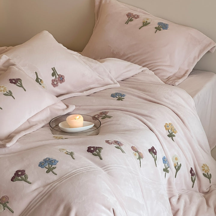 Embroidered Botanical Duvet Cover Set with Piped Edge and Pillow Shams