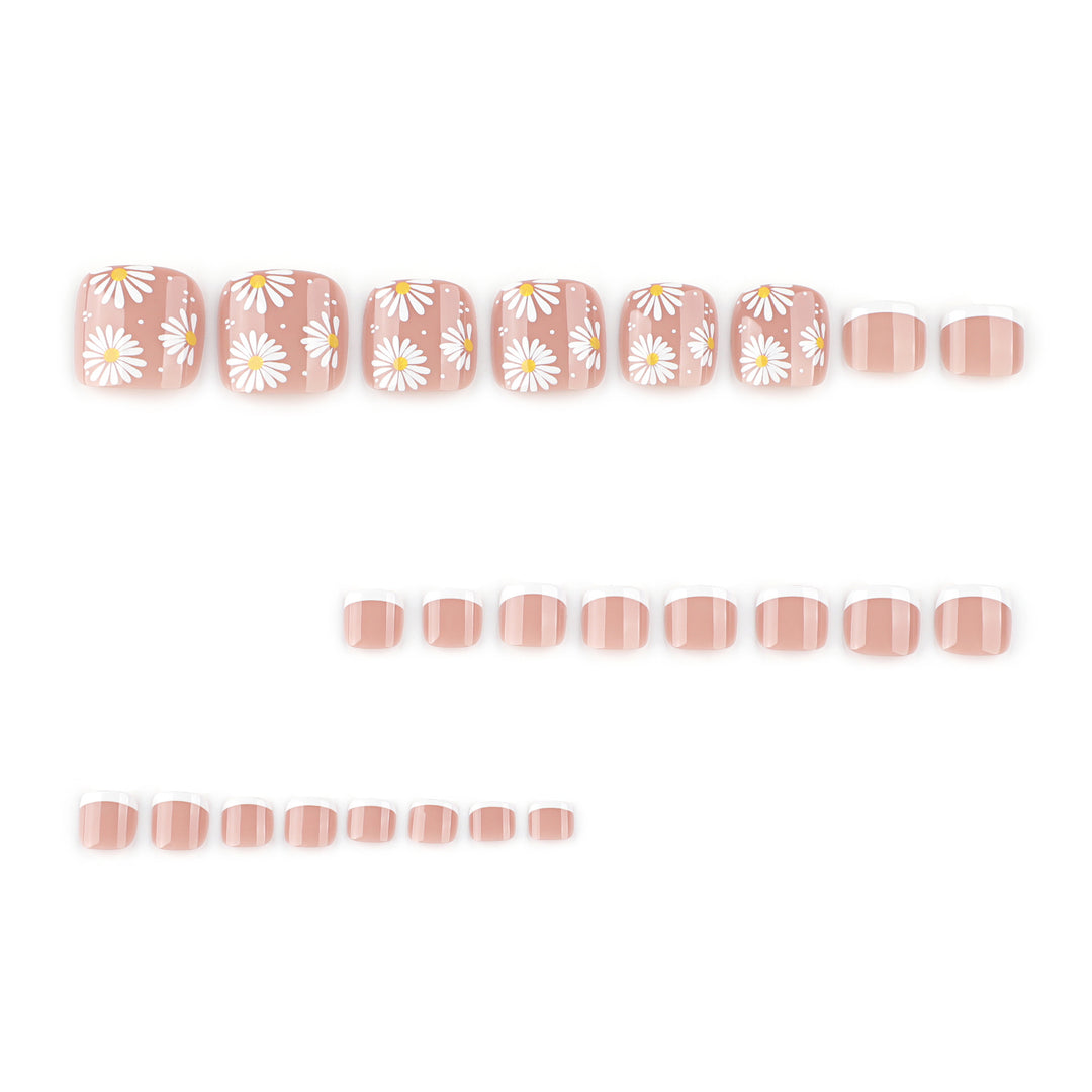Artful toenail art with floral motifs Stornfield