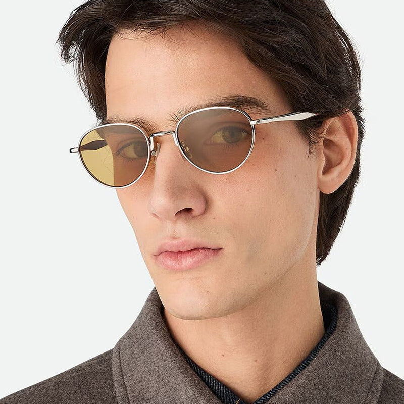 Women's round sunglasses with elegant metal frame and UV protection Stornfield