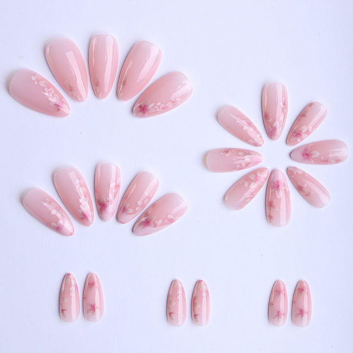 Artificial nails with delicate floral accents Stornfield