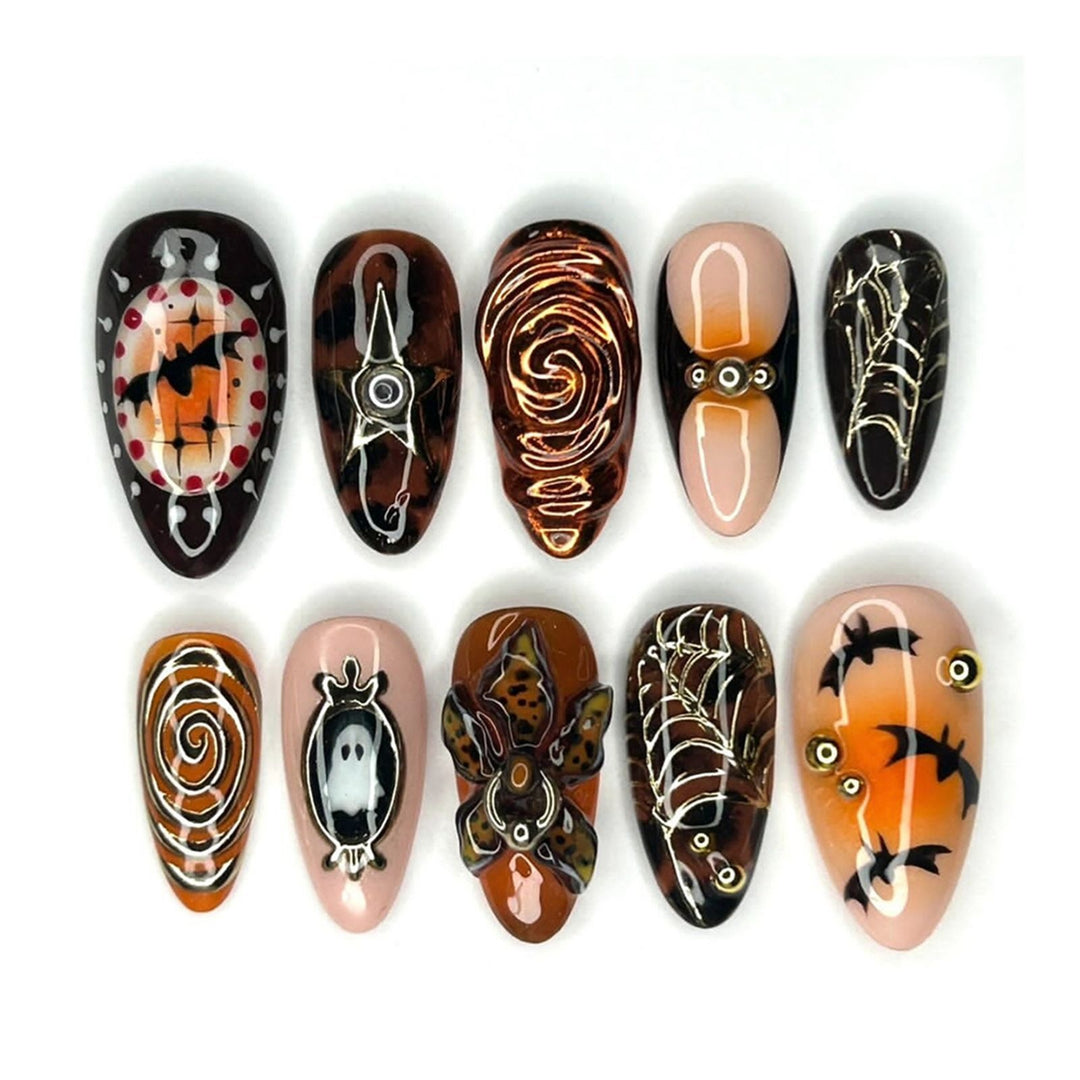 Creative nail art set with spooky Halloween motifs Stornfield