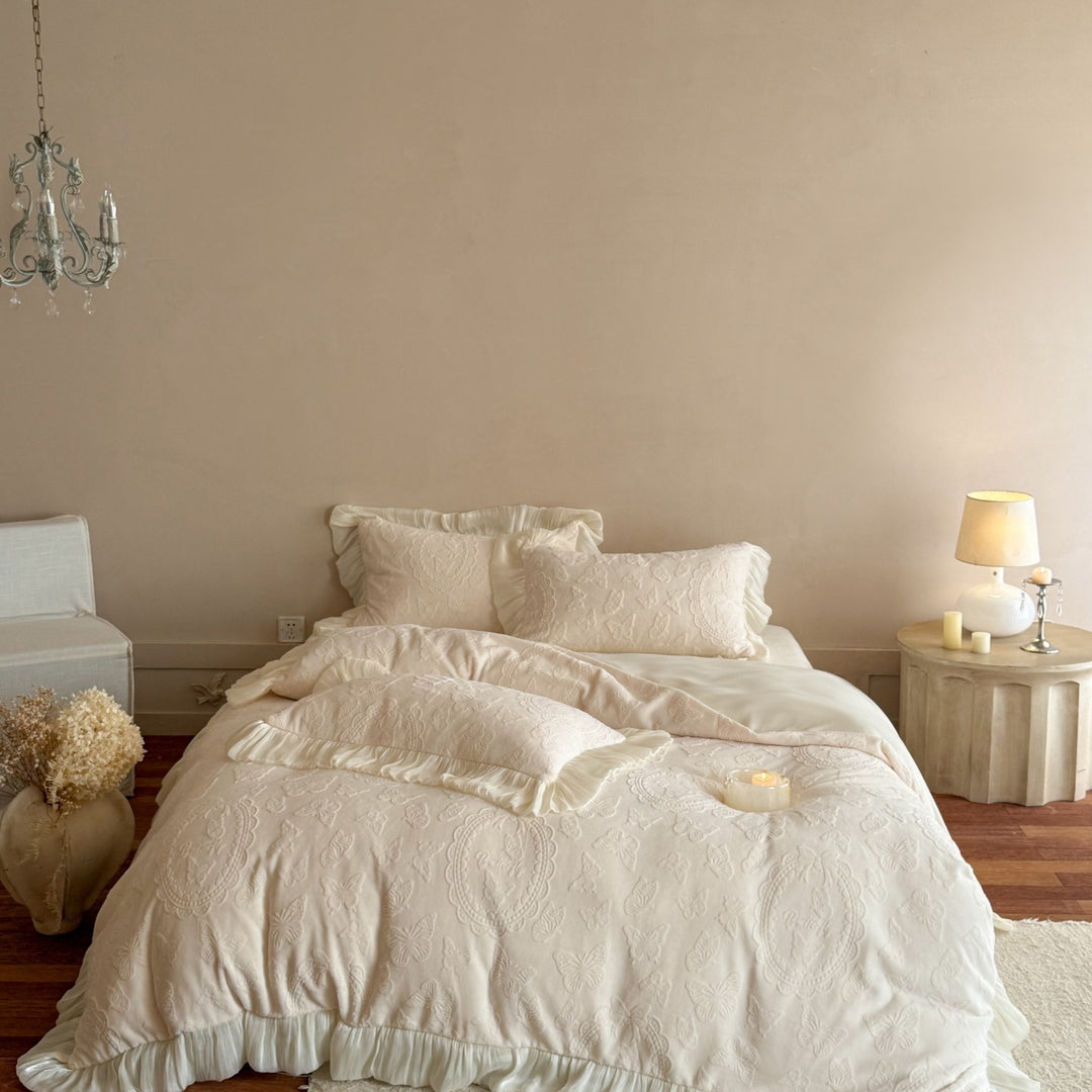 Ruffled Embroidered Cotton Duvet Cover Set with Quilted Butterfly Motif