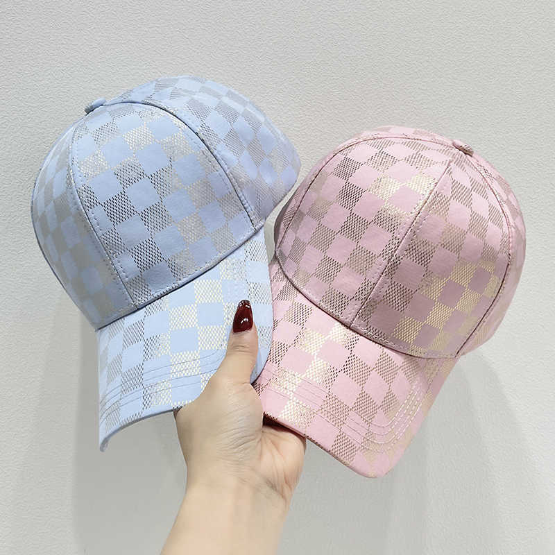 Women's Stylish Checkered Pattern Baseball Cap Stornfield