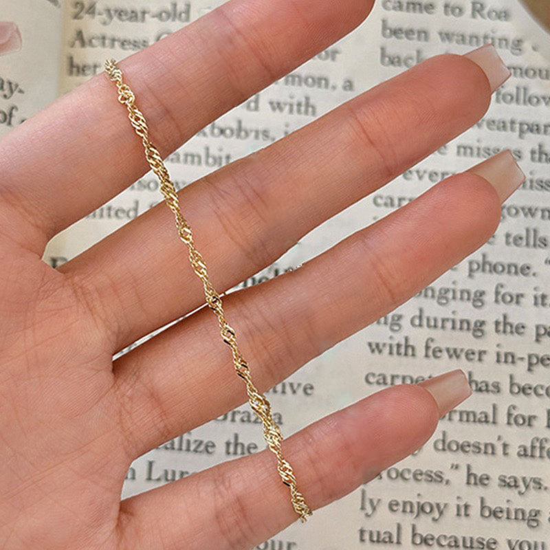 Elegant Twisted Gold Chain Bracelet Stornfield