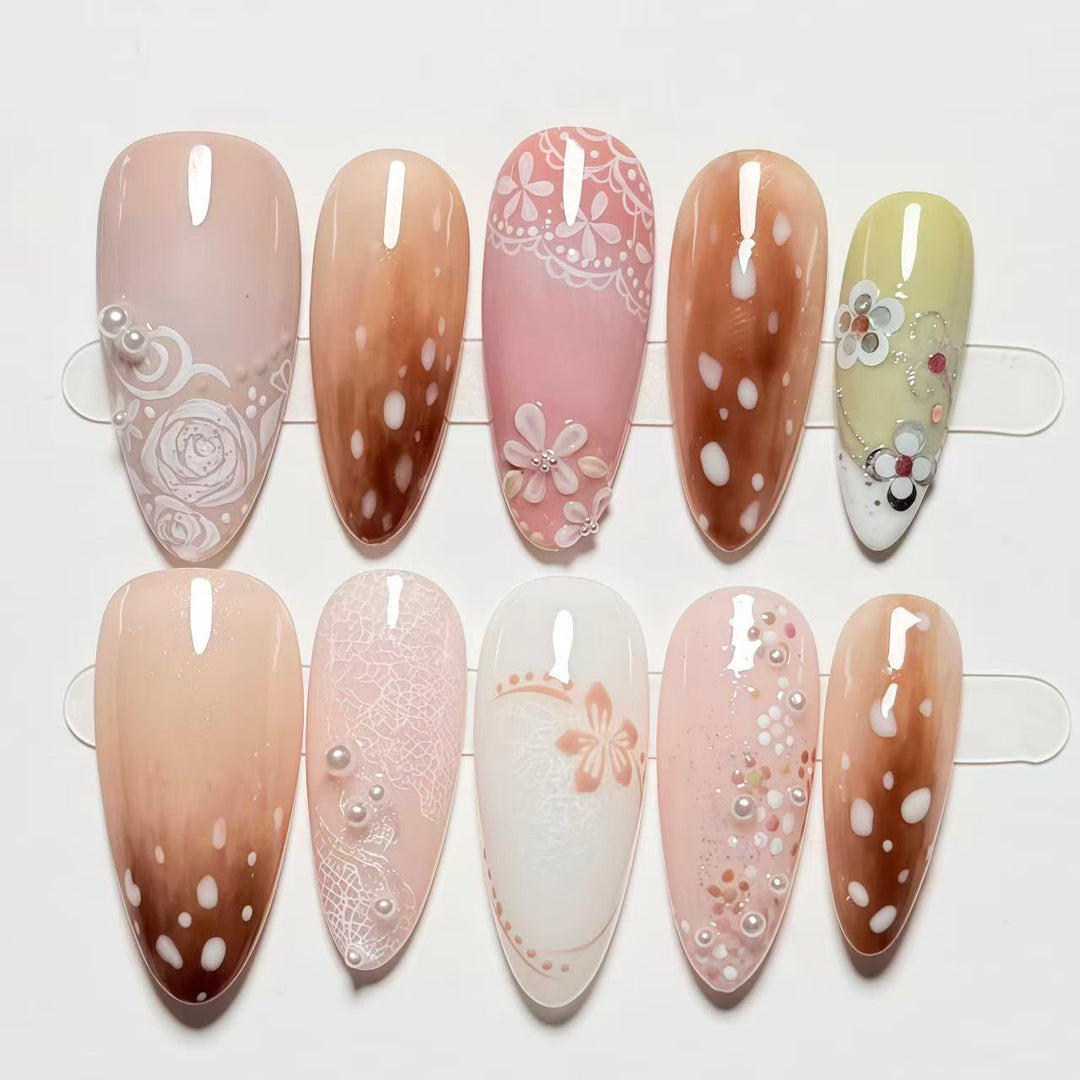 Decorative Floral-Inspired Press-On Nail Set