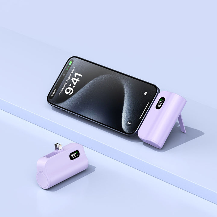 Foldable Powerbank with Digital Charging Display Stornfield