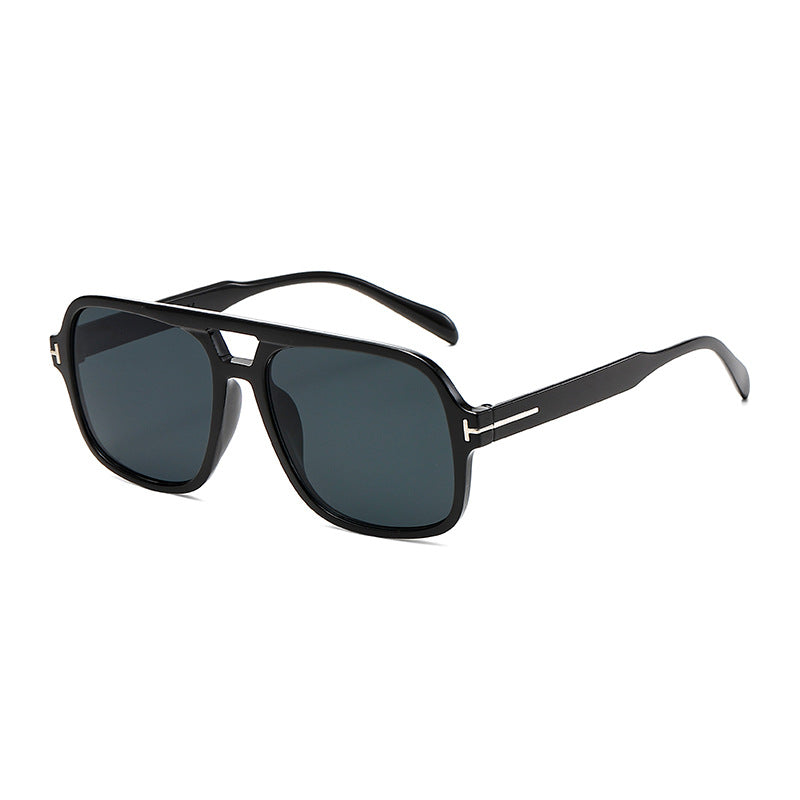 Ladies fashionable square sunglasses with sturdy frame Stornfield