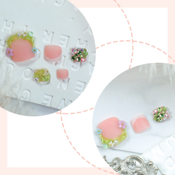 Nail set with creative floral and crystal motifs Stornfield