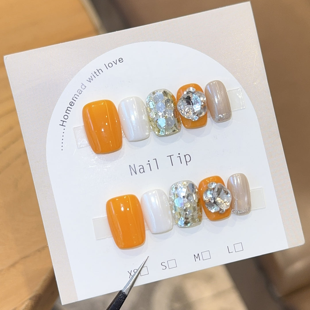 Nail Art Set with Sparkling Accents and Creative Designs Stornfield