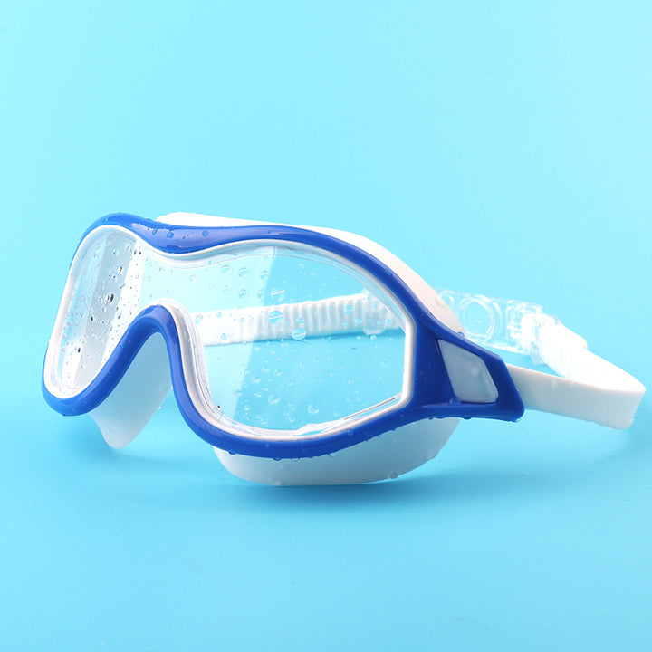 Powerful swim mask with wide lenses and anti-fog coating Stornfield