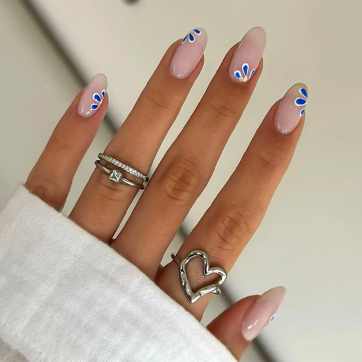 Elegant Nail Care Set Stornfield