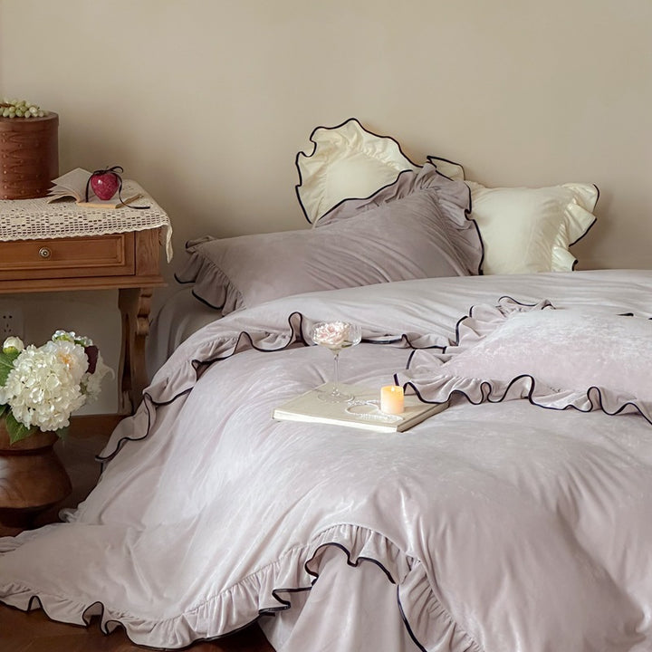 Ruffled Velvet Duvet Cover Set with Contrasting Piped Edge