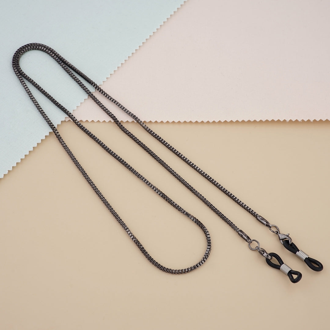 Sleek Metal Eyewear Chain Stornfield