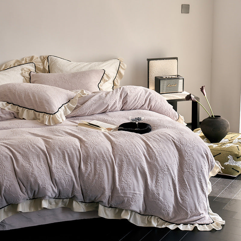 Elegant Damask Jacquard Embossed Ruffled Duvet Cover Set with Contrast Piped Edge & Decorative Shams