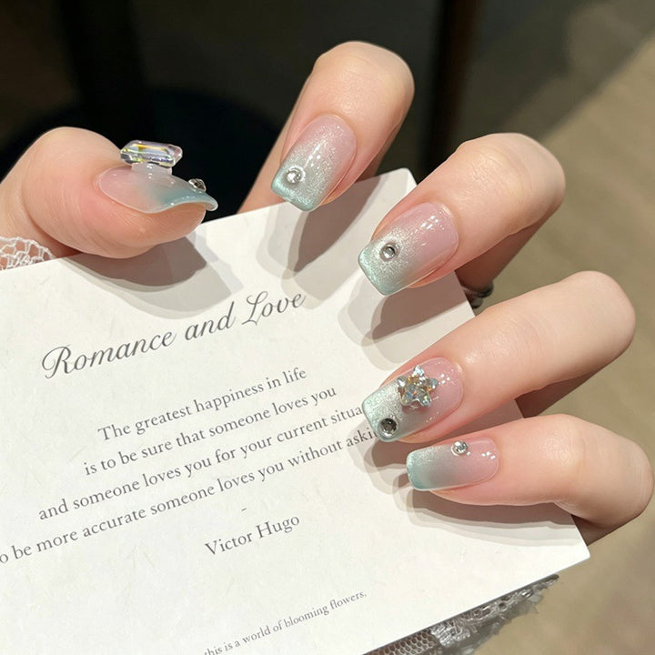 Glittery Press-On Nail Art Set Stornfield