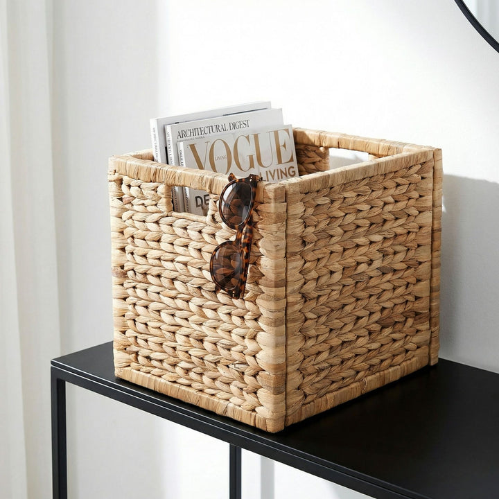 Practical storage basket made of braided material Stornfield