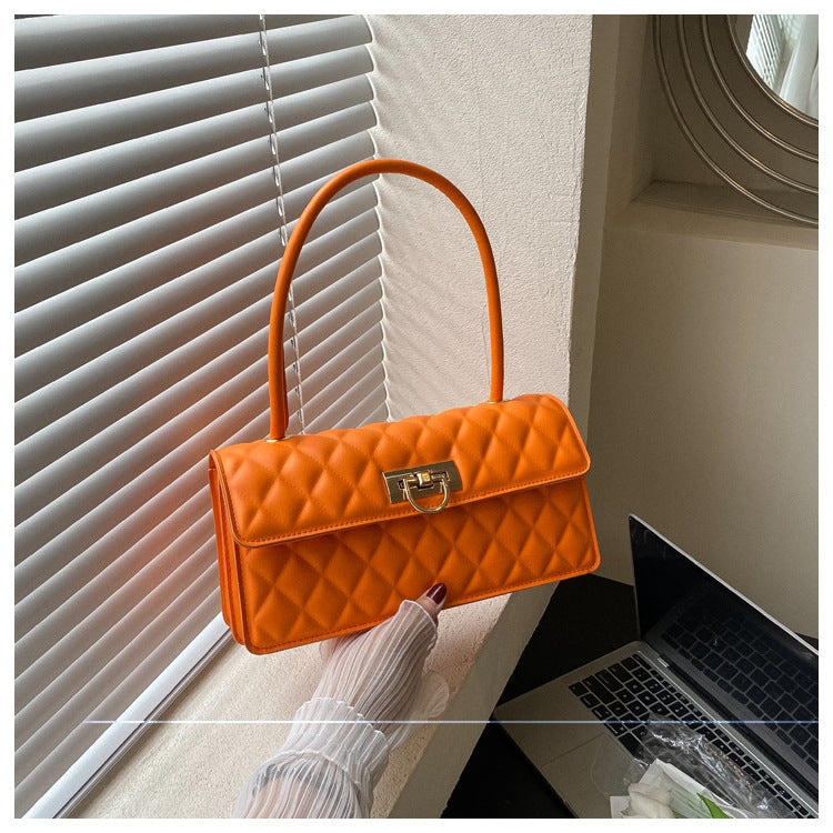 Elegant Quilted Handbag