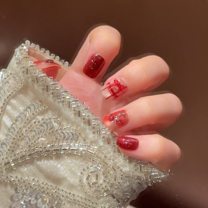 Artistic Floral-Embellished Press-On Nail Art Stornfield