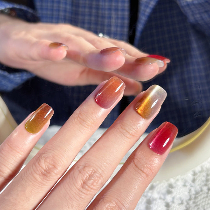 Artificial nails with glamorous gradient color Stornfield