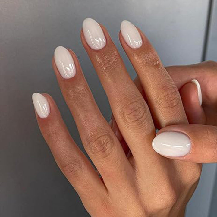 Elegant Glossy Almond-Shaped Press-On Nails Stornfield
