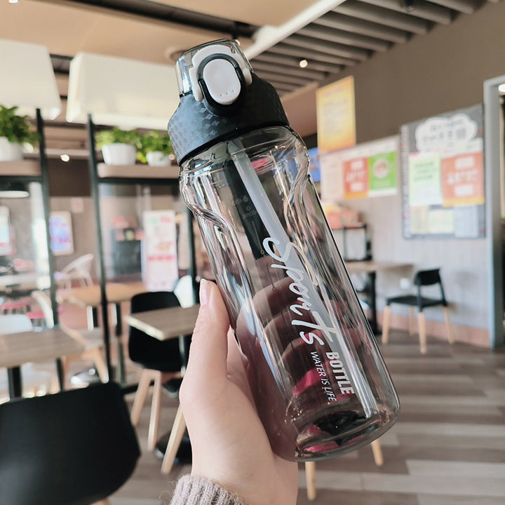 Women’s sporty water bottle with innovative closure Stornfield