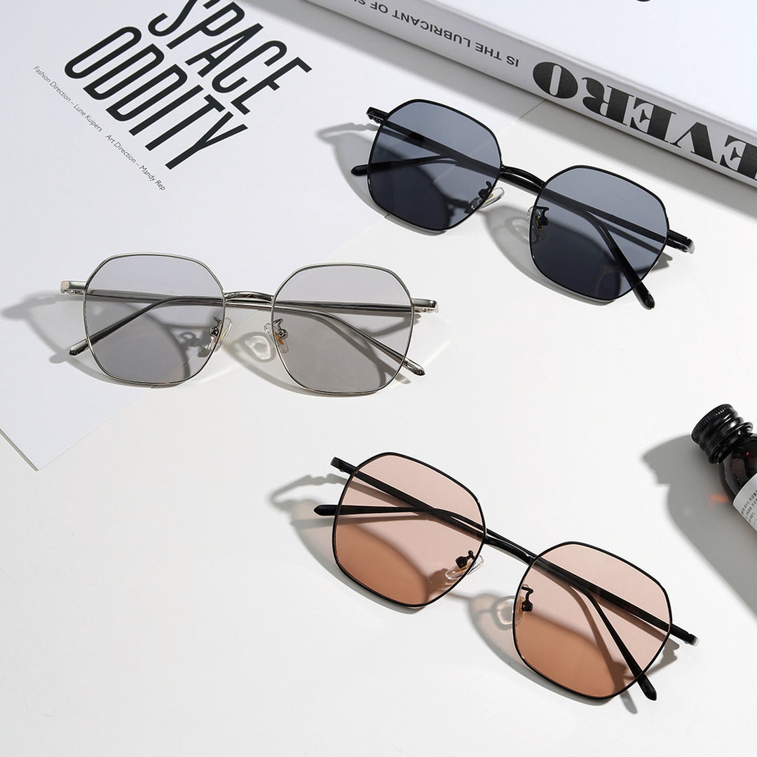 Women geometric sunglasses with modern metal frame Stornfield