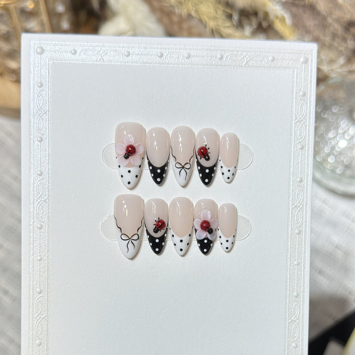 Reusable Press-On Nail Set Stornfield