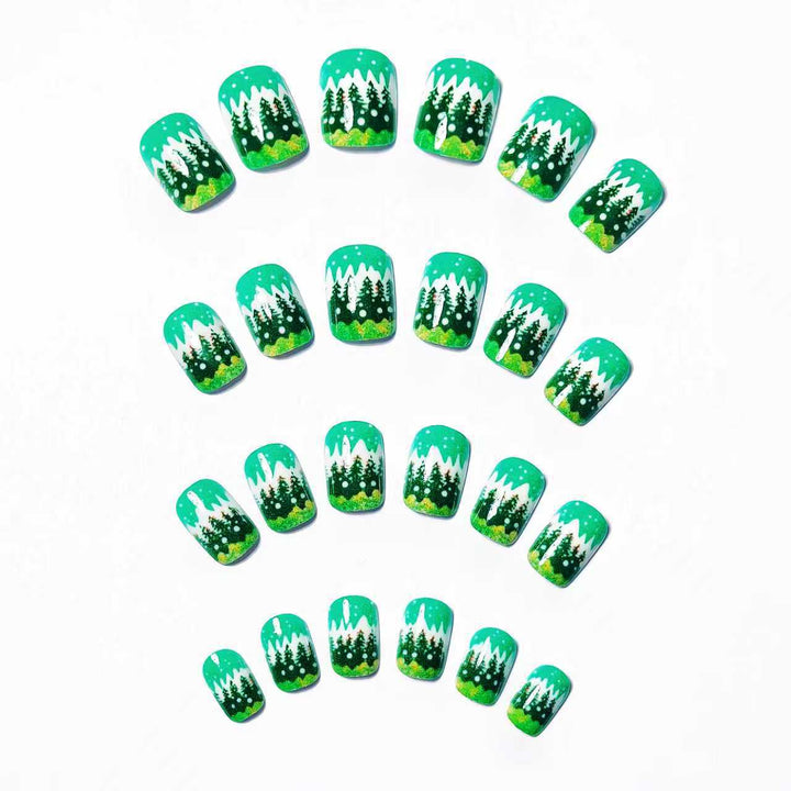 Artificial nails with winter-themed Christmas tree design Stornfield