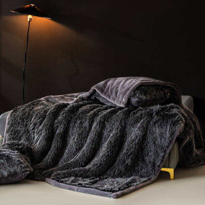 Luxurious Reversible Faux Fur Plush Throw Blanket with Velvet Backing