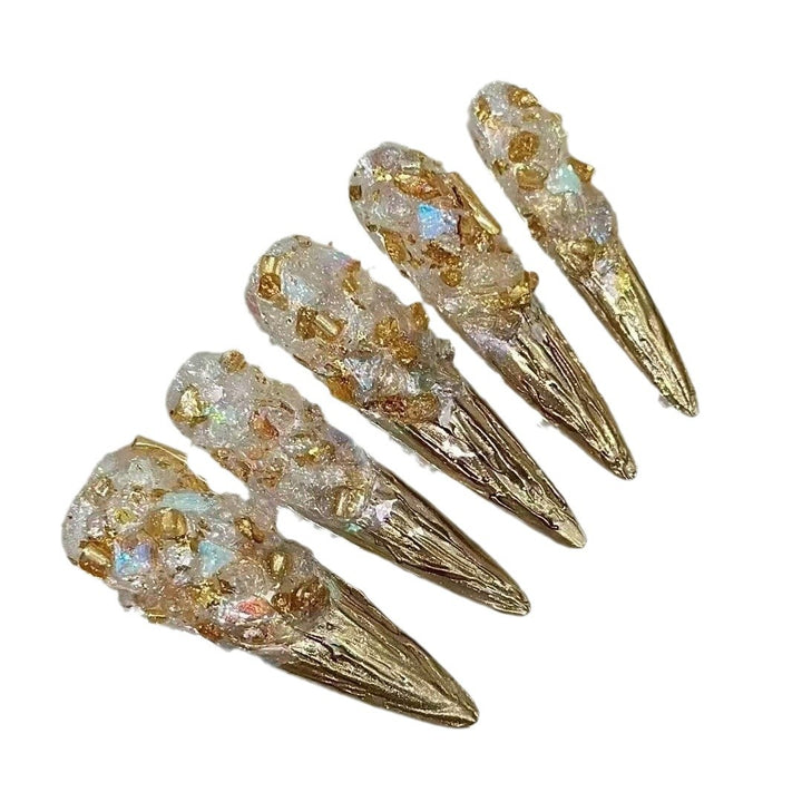Elegant 3D Gold-Accent Press-On Nail Set Stornfield