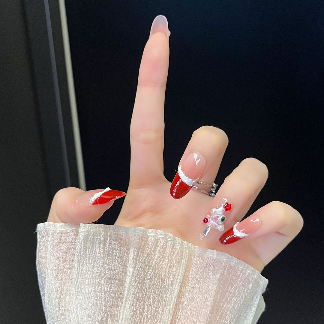 Holiday-Themed Press-On Nail Art Stornfield