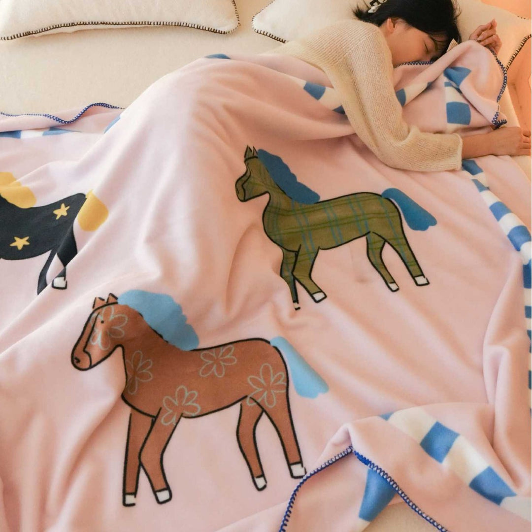 Plush Decorative Fleece Throw Blanket with Star-Pony Motif
