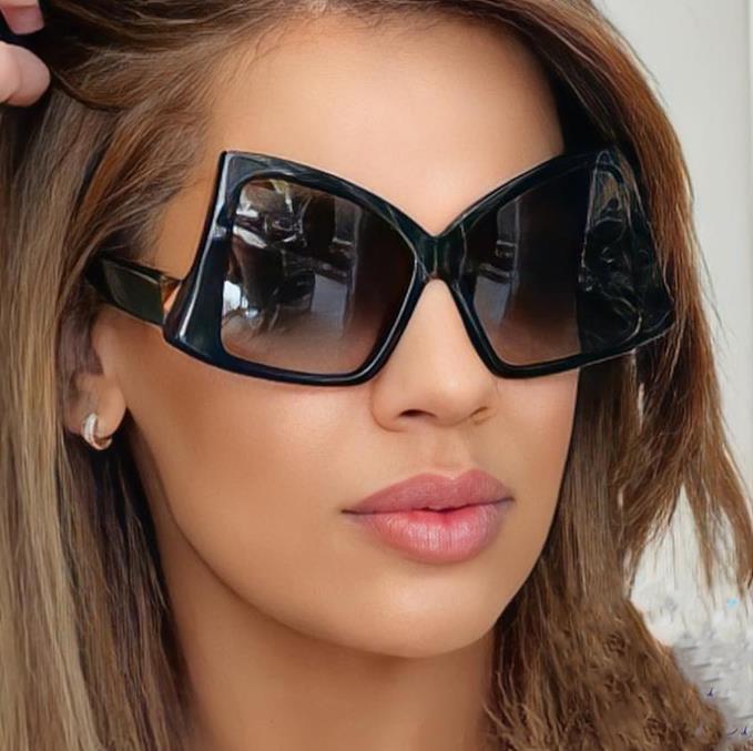 Women's oversized sunglasses with elegant square frame and protective UV protection Stornfield